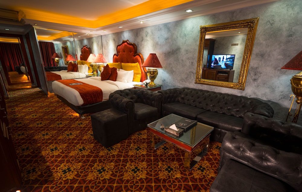 Standard Suite - Photo 2