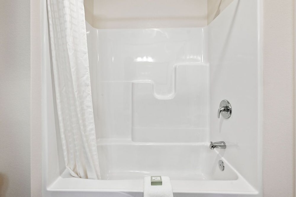 Room, 2 Queen Beds, Non Smoking - Photo 10