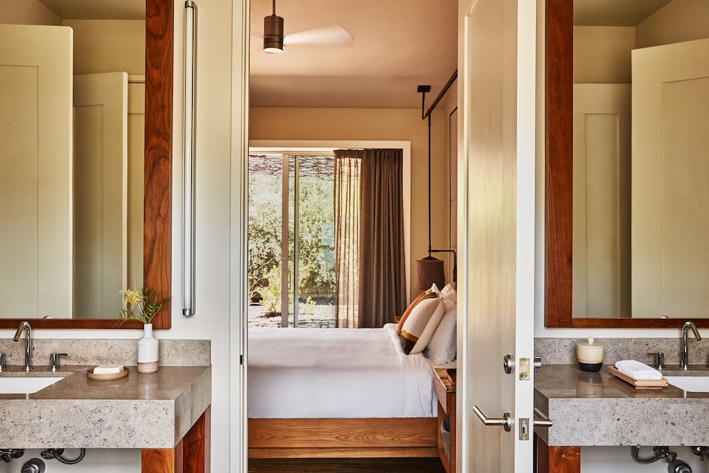 Suite (Silverado) - Photo 4