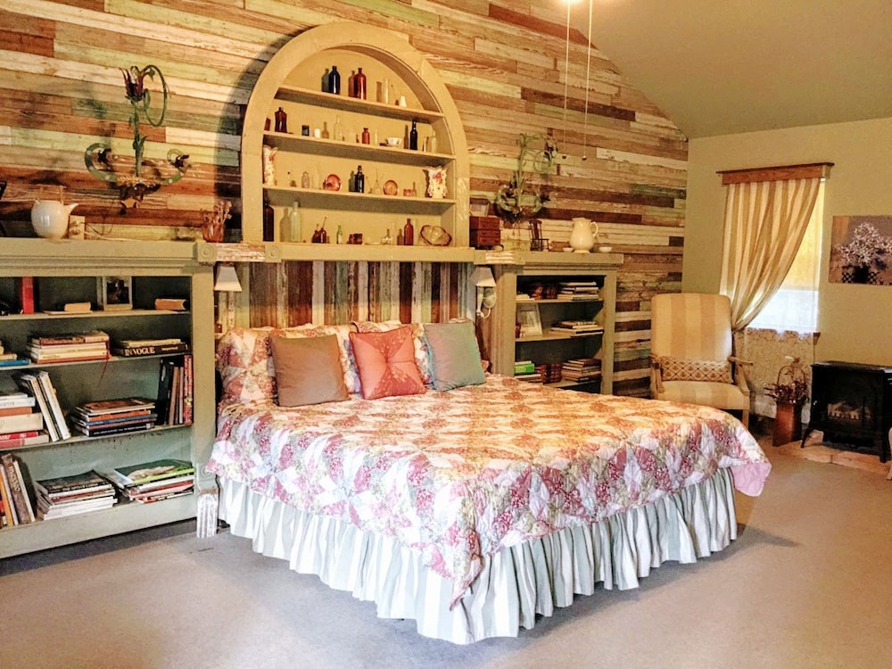 Ryann's Cottage