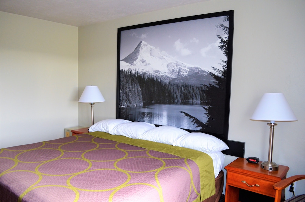 Room, Accessible photo 2