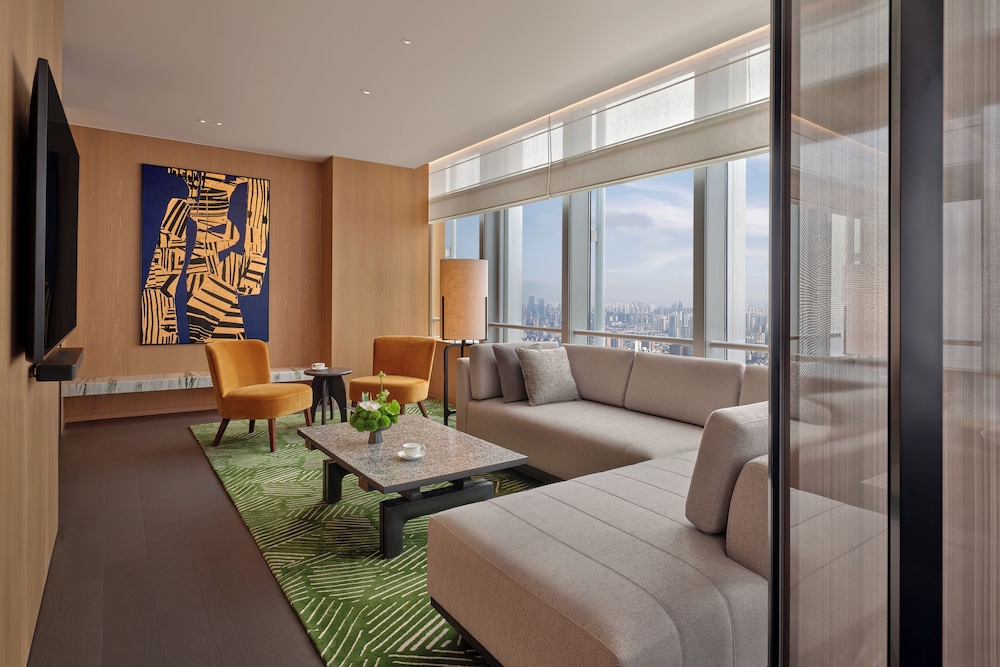 Park Suite with River View Deluxe photo 2