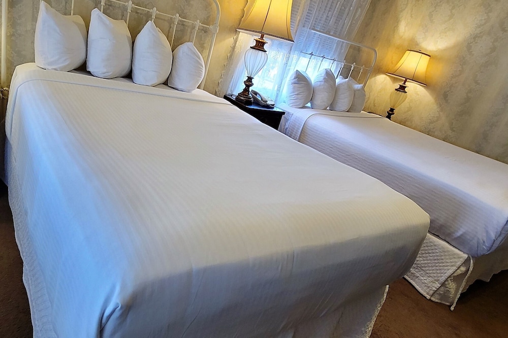 Deluxe Double Room photo 2