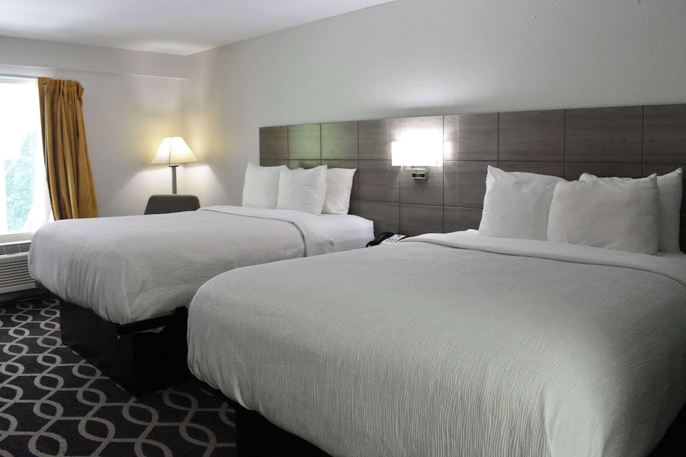Room, 2 Queen Beds, Non Smoking - Photo 3