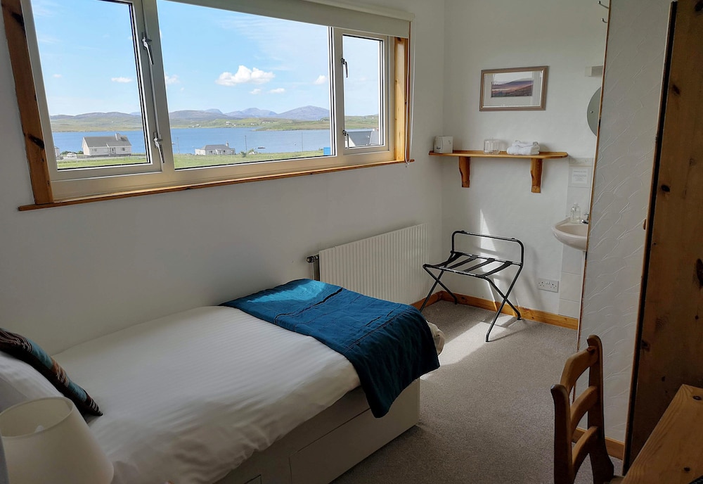 Double Room, Sea View (Loch Roag Small Double Seaview) photo 1