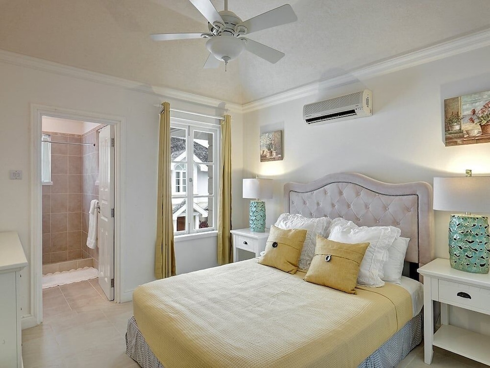 Townhome, 3 Bedrooms photo 1