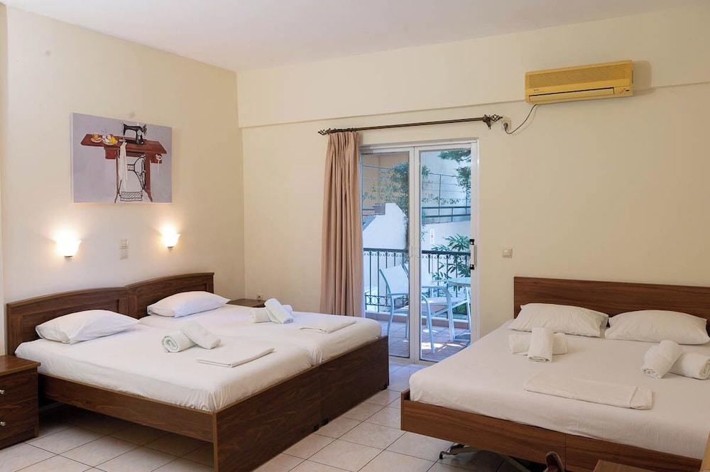 Quadruple Room, Balcony photo 2
