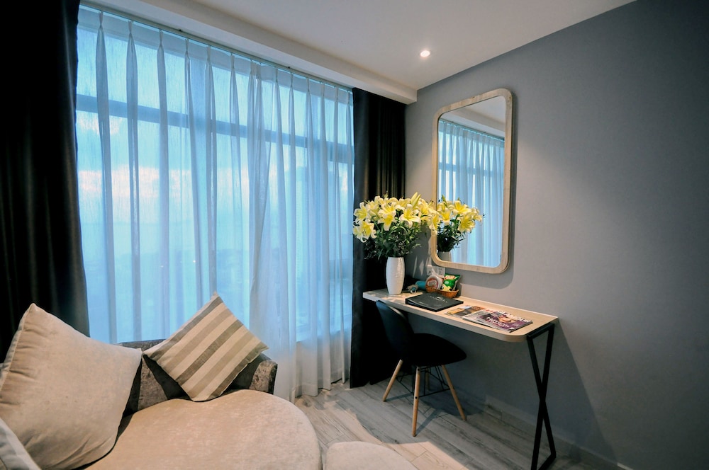 Deluxe Room, Sea View - Photo 17