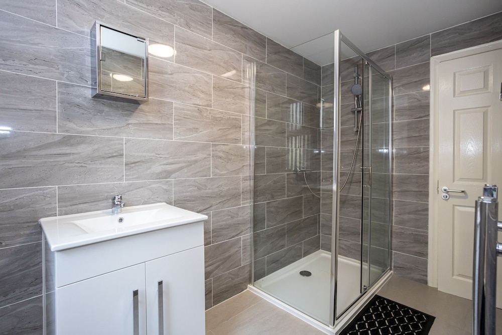 Standard Double Room, Ensuite (twin beds 3) photo 3