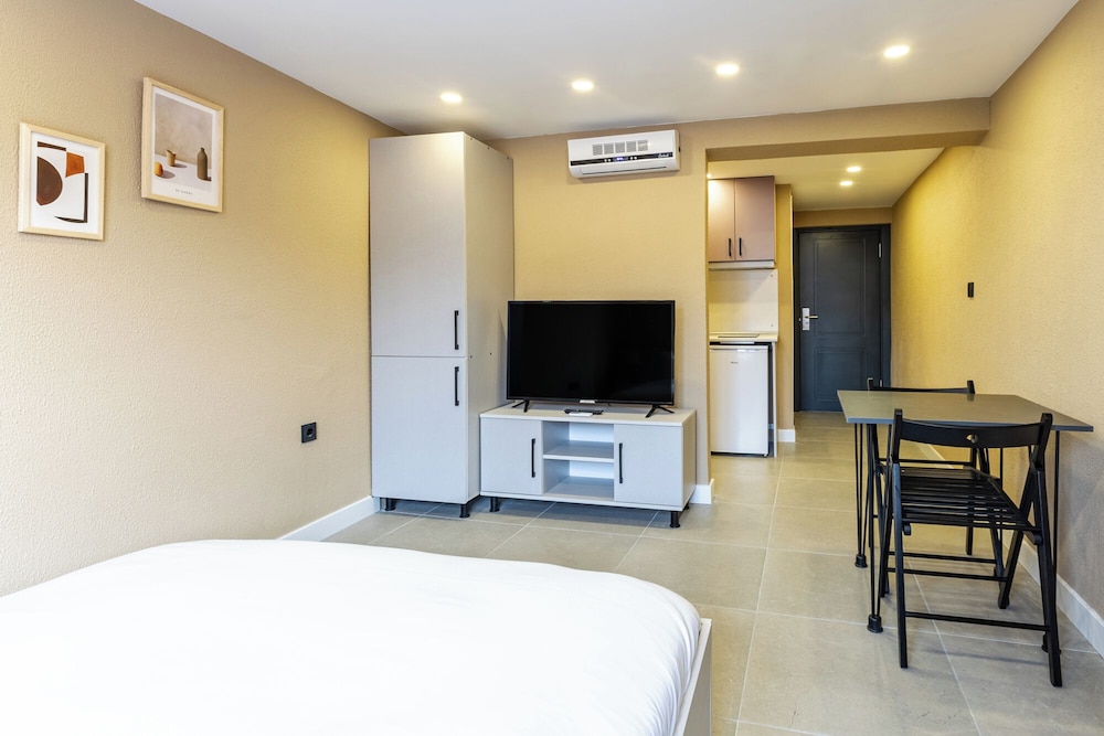 Berlin Suite photo 2
