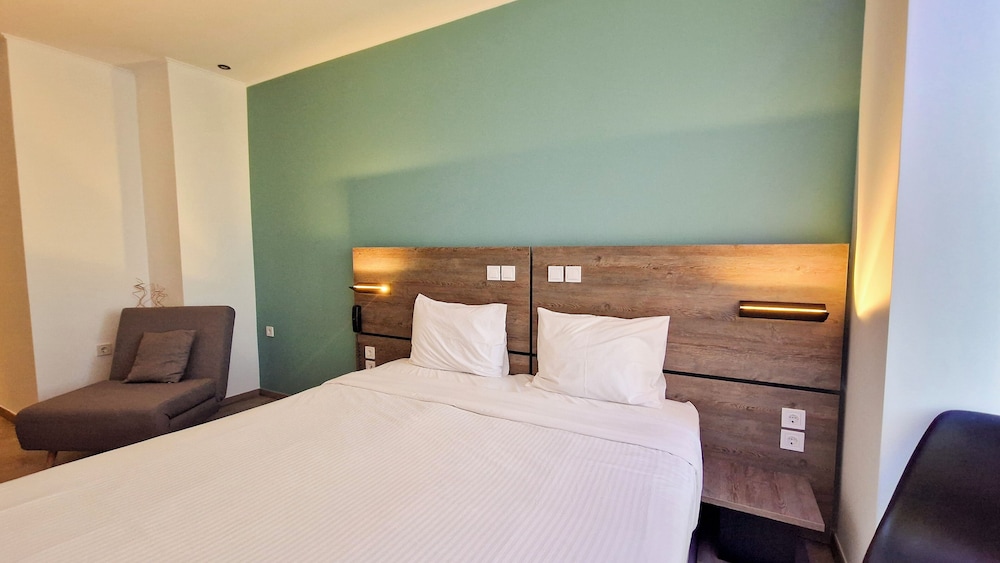 Deluxe Double Room - Photo 19