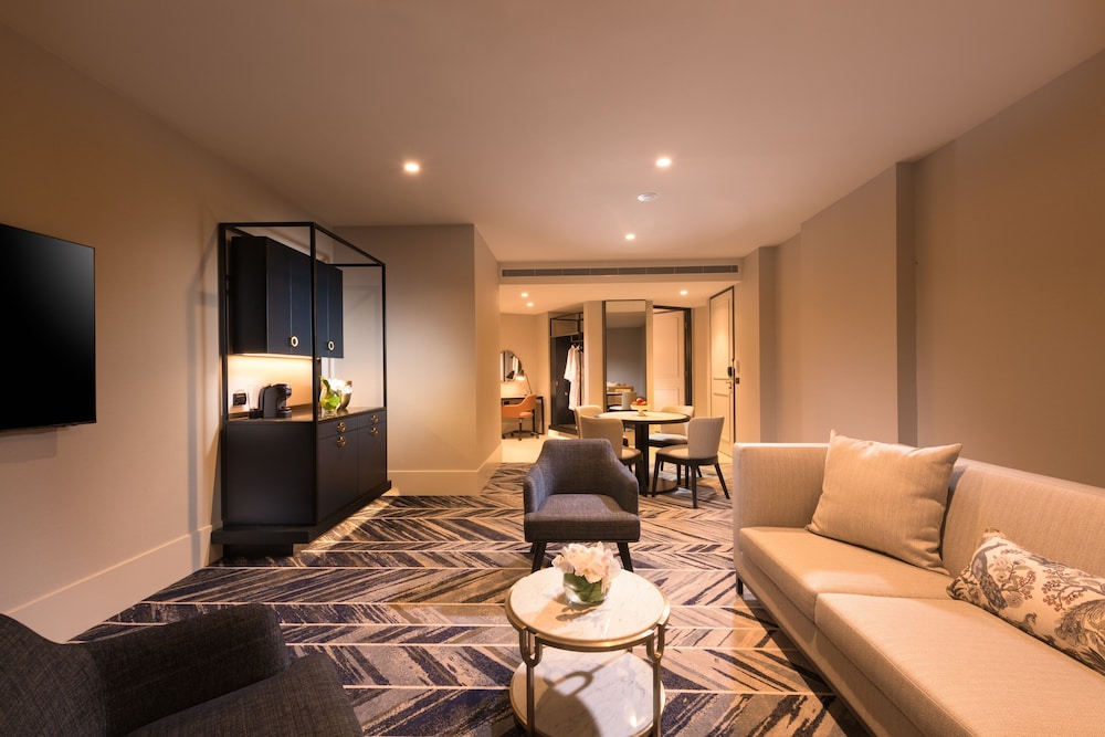 Diva Suite