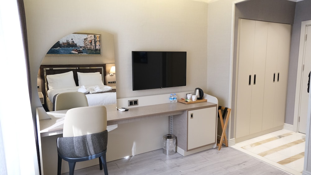 Standard Double Room - Photo 2