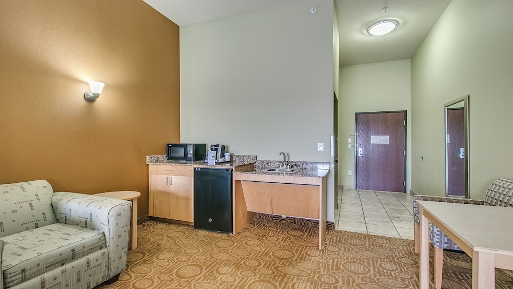 Suite, 2 Queen Beds, Accessible (Mobility) - Photo 1