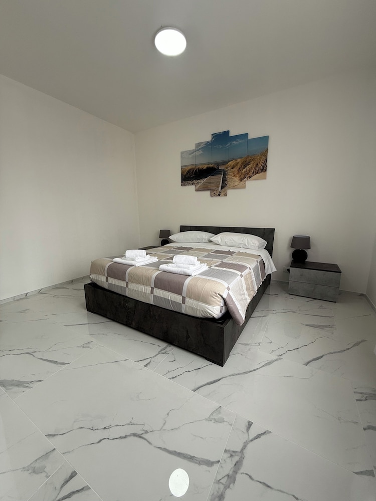 Luxury Apartment, City View photo 3