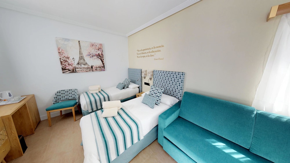 Comfort Triple Room photo 2