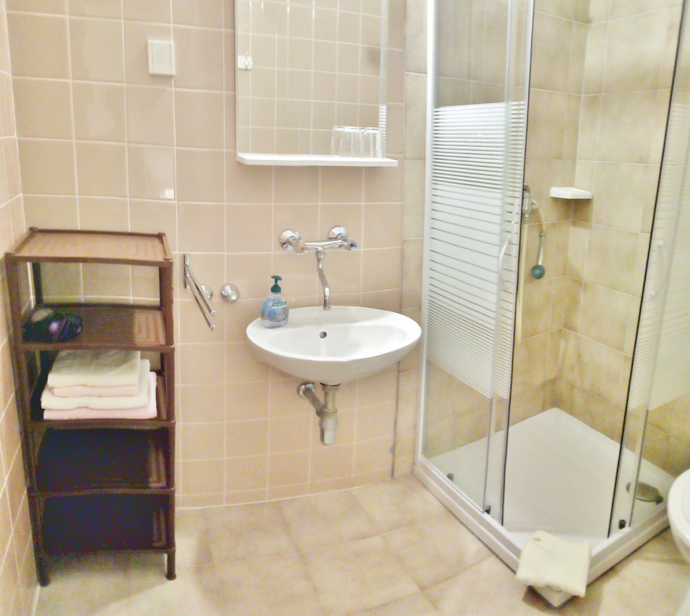 Standard Room photo 2