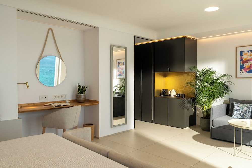 The Studio Sea View (2+1)