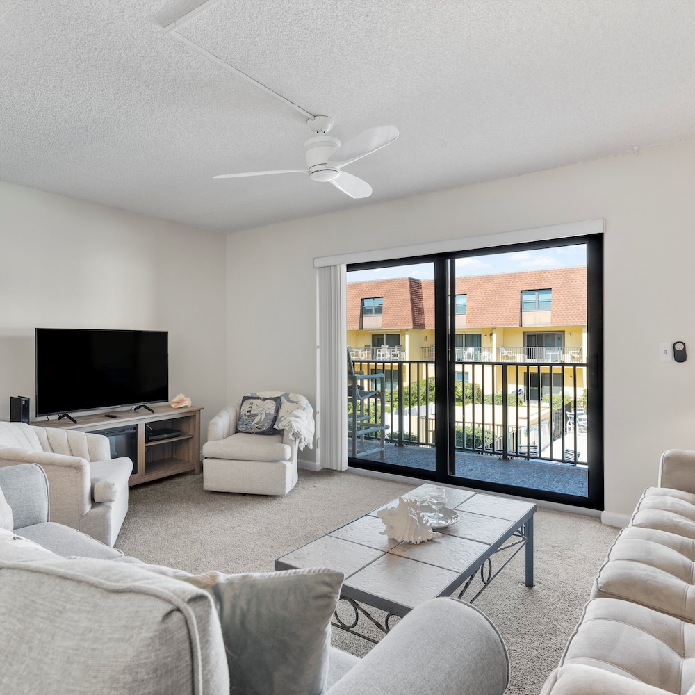 Condo, Multiple Beds, Balcony, Pool View (Wave Watcher at Cocoa Beach)