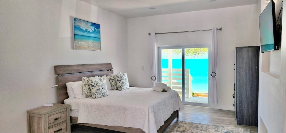 Luxury Studio Suite photo 2