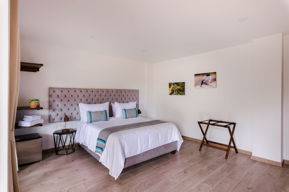 Room, 1 King Bed, Balcony