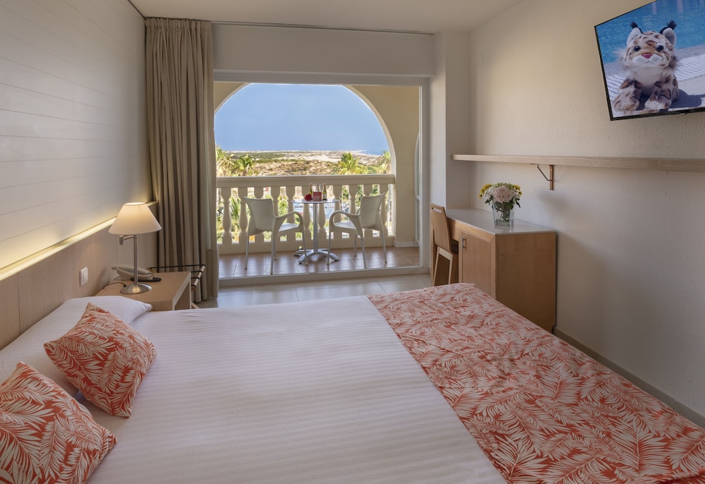 Double Room, Terrace, Sea View (2 Adults + 1 Child) photo 3