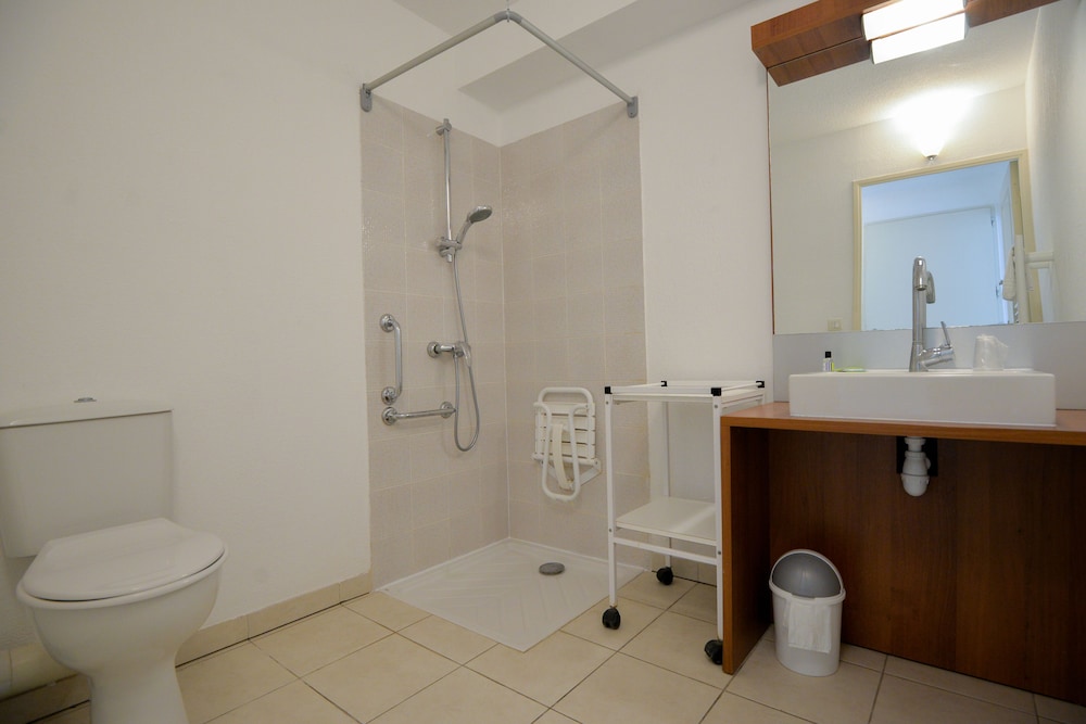 Apartment - Photo 3