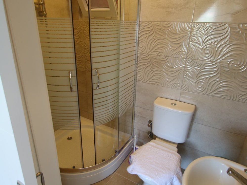 Villa, 5 Bedrooms photo 2