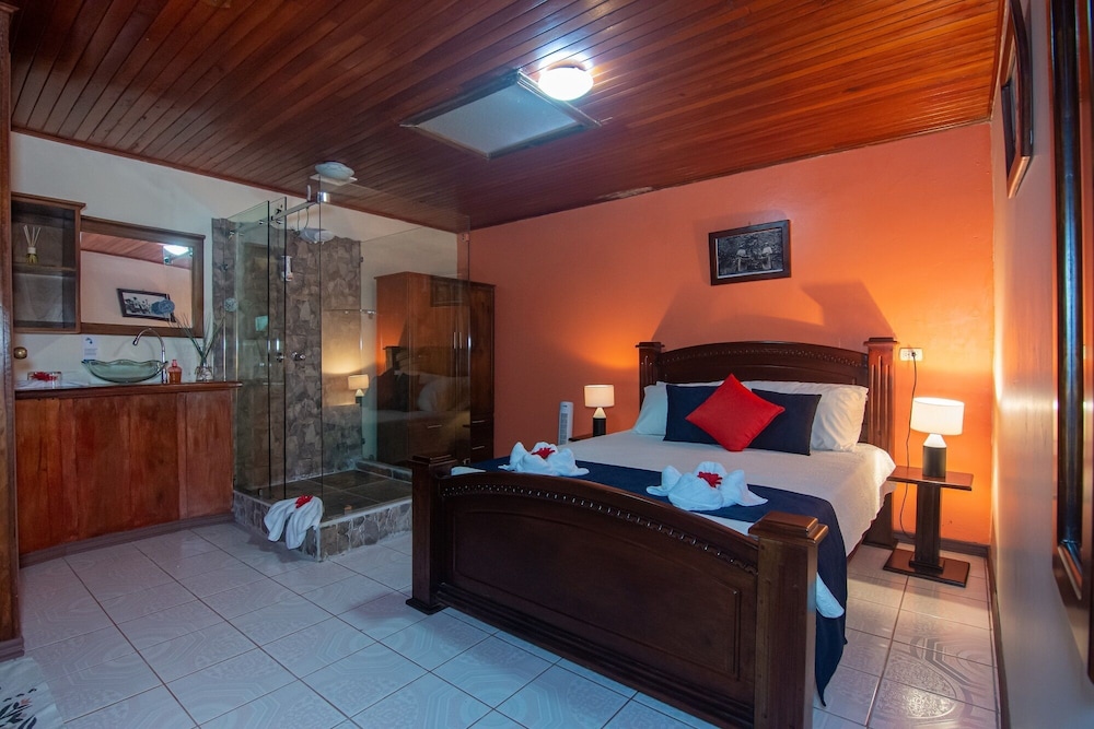 Deluxe Double Room photo 2