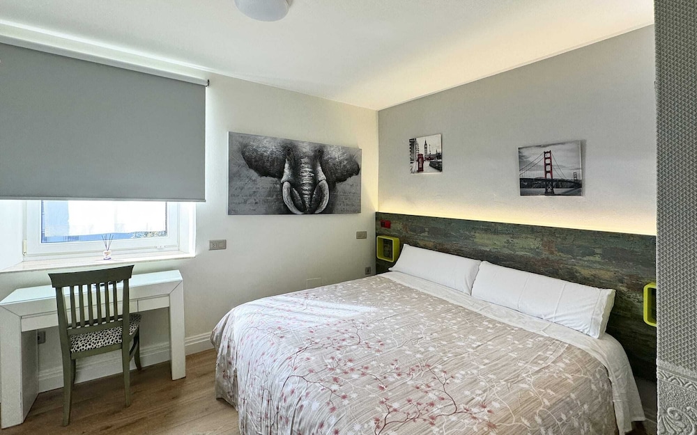 Design Double Room Single Use photo 3