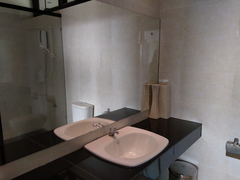 Standard Twin Room photo 2