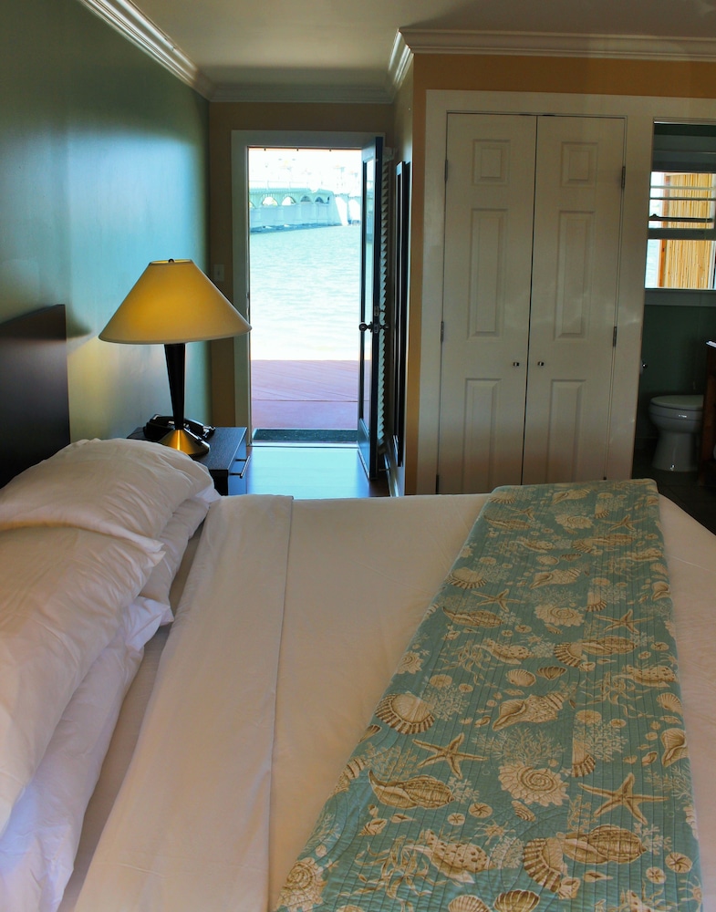 Quarto Assinatura, 1 cama king, Pátio, Vista para a baía