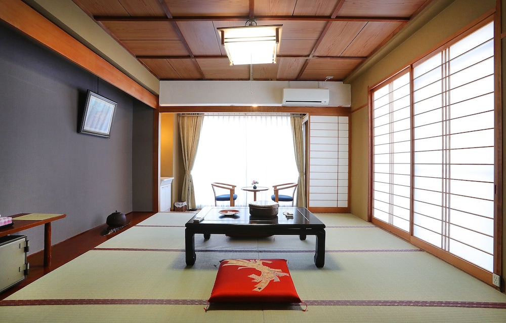 Japanese Style Room for 4 Guests, Non Smoking photo 2