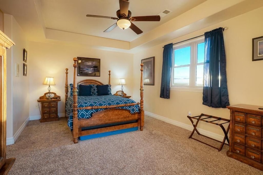 Deluxe Balcony Suite,  Mountain View photo 2