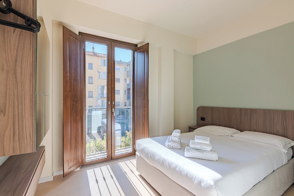 Premium Apartment, 1 Bedroom, Pool View