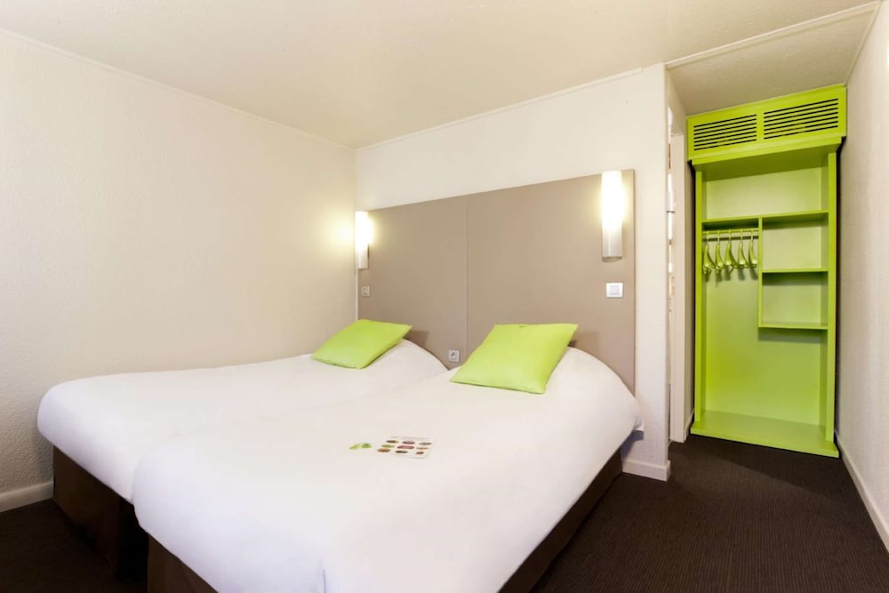 Standard Room, 1 Double Bed - Photo 10
