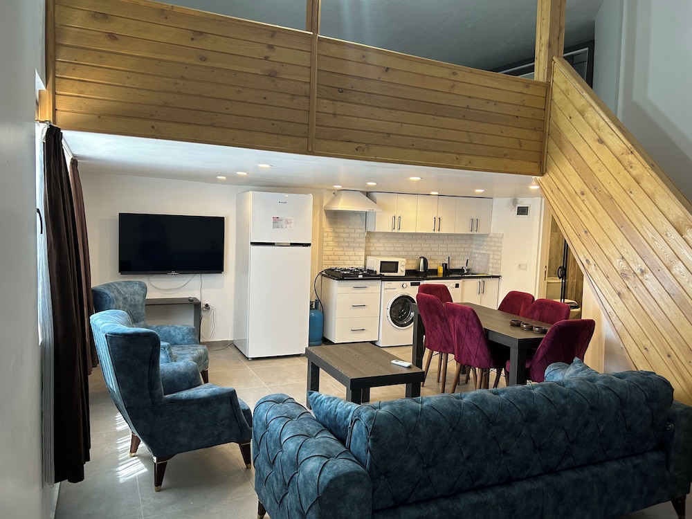 Luxury Apartment photo 3
