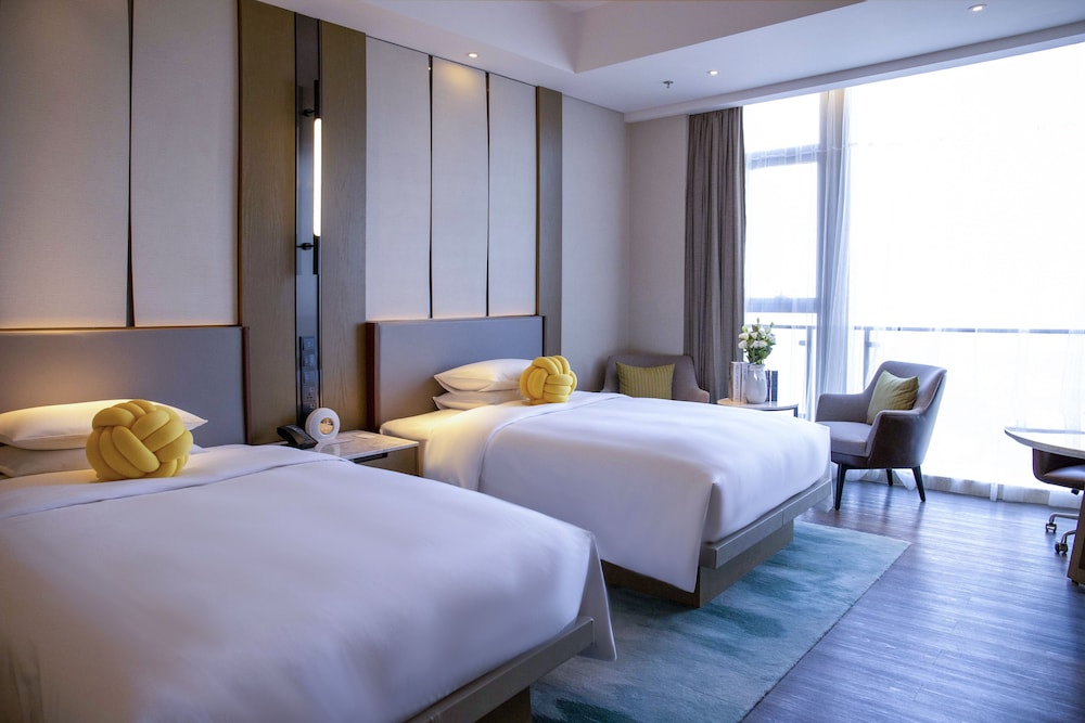 Room, 2 Double Beds, City View - Photo 2