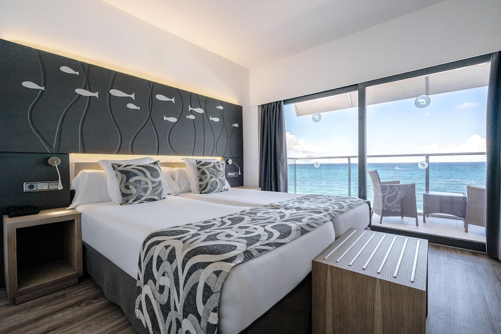 Habitación Superior, Terraza, Vista al Mar (2 Adultos)