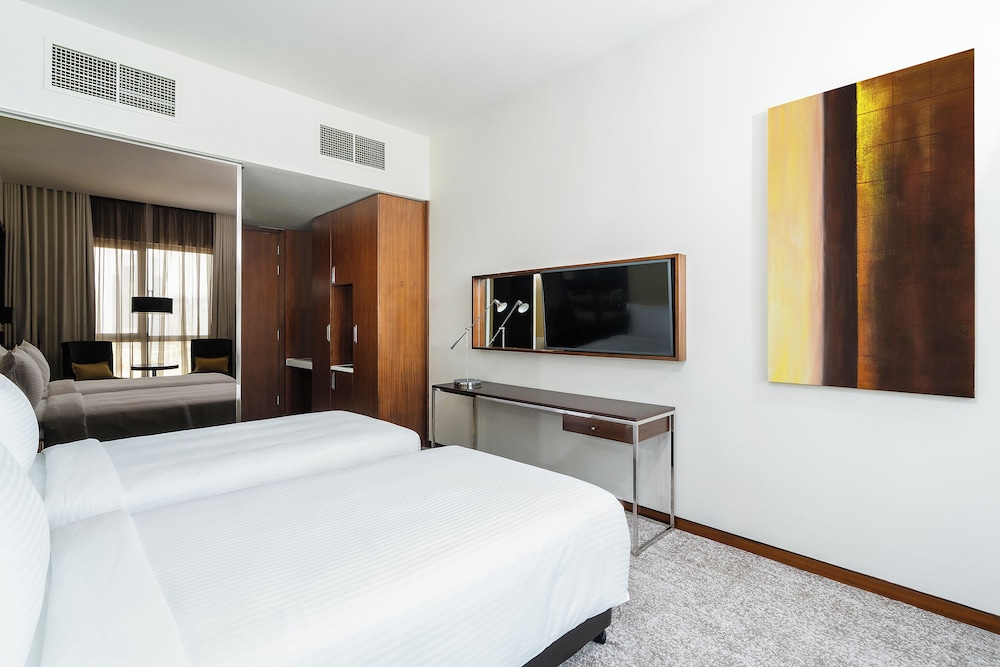 Room, 2 Twin Beds (High Floor, Centro) - Photo 1
