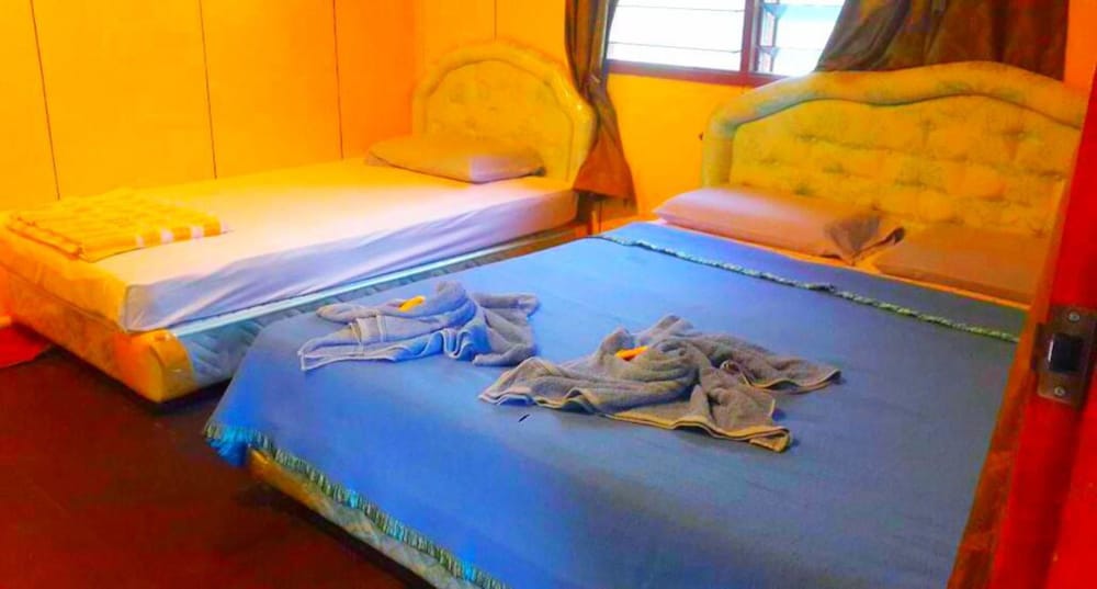 Standard Triple Room, Private Bathroom photo 1