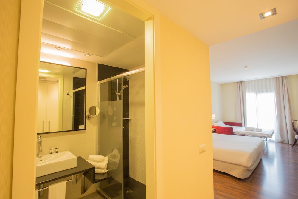 Family Triple Room - Photo 8
