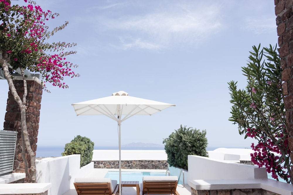 Pool Suite with Sea view - Photo 16