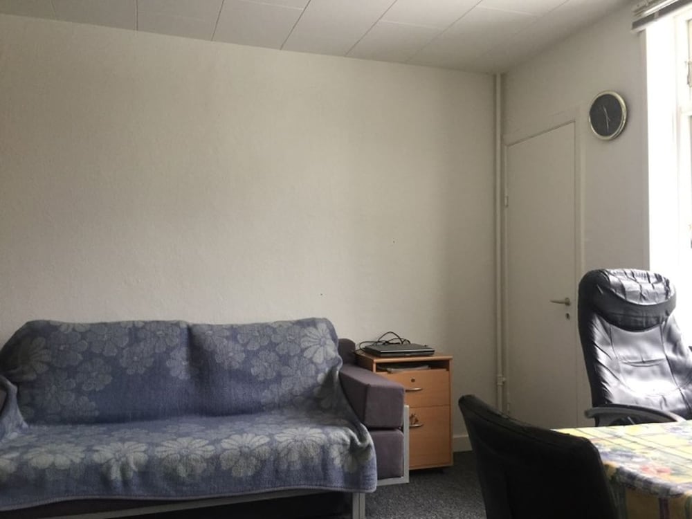 City Apartment, 1 Bedroom, River View, Garden Area photo 2