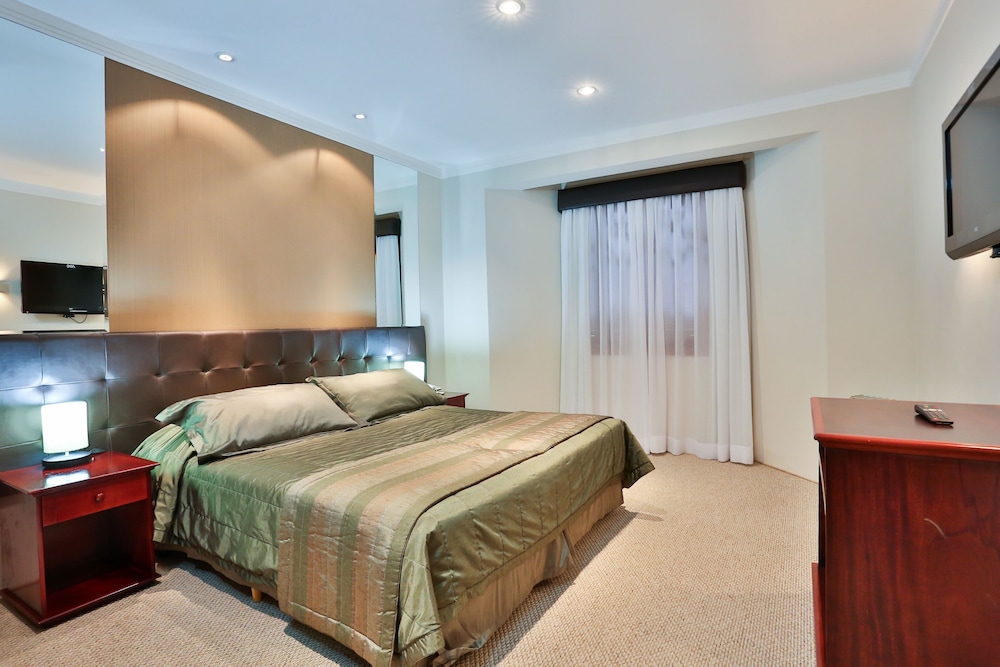 Suite (No View )