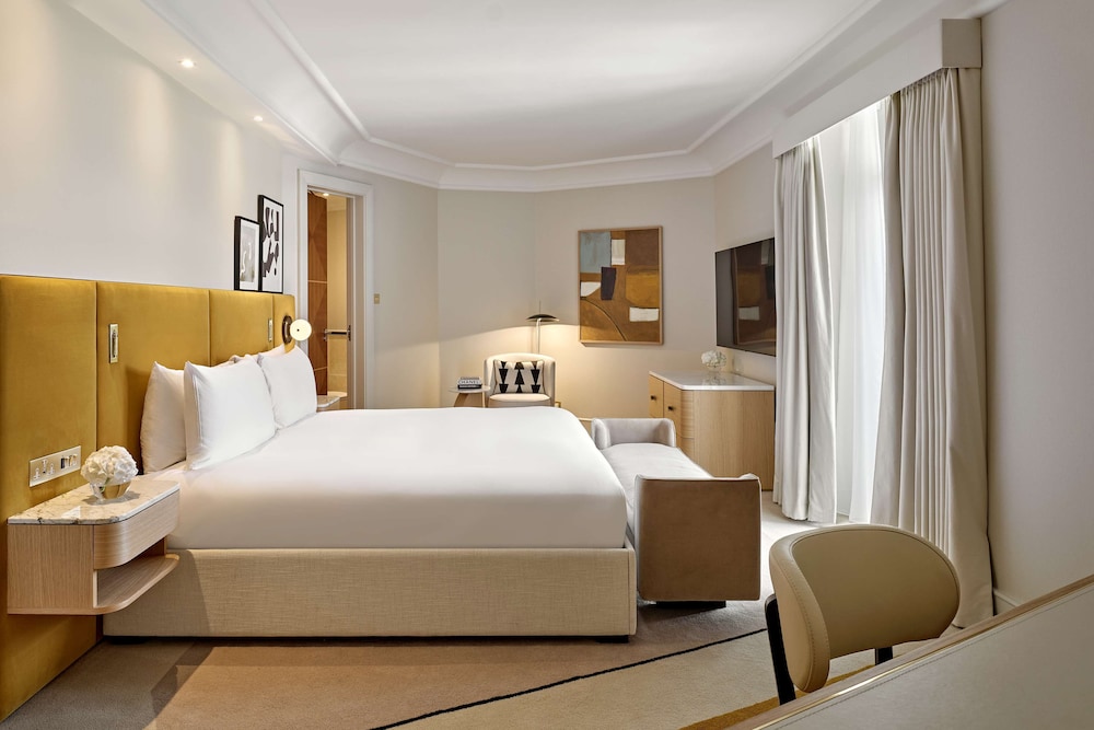 Suite, 1 King Bed (Newly Refurbed Cambridge Suite)