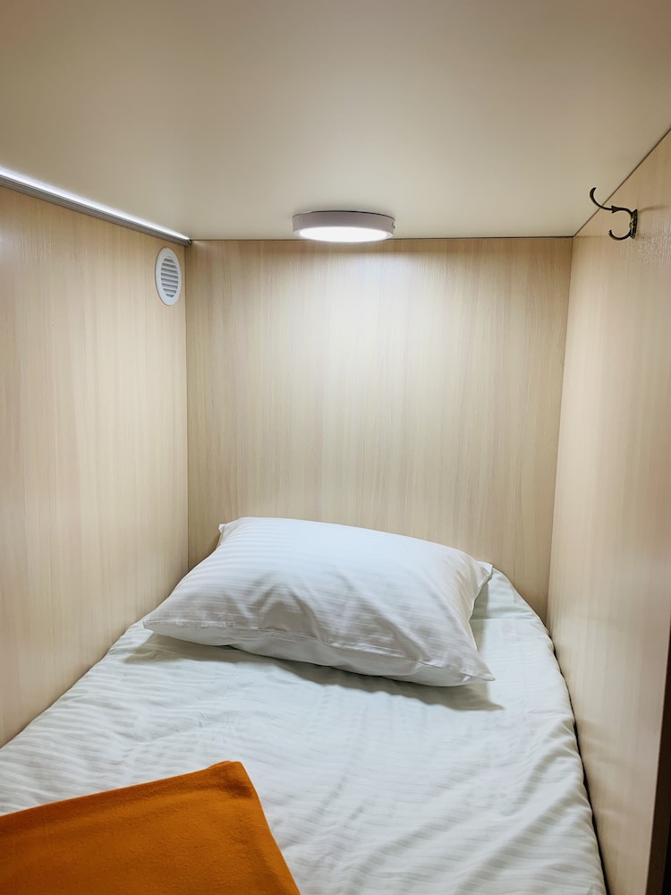 Single Capsule In Quadruple Room, Balcony photo 1