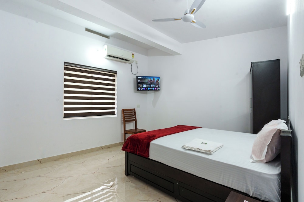 Standard Double Room, City View