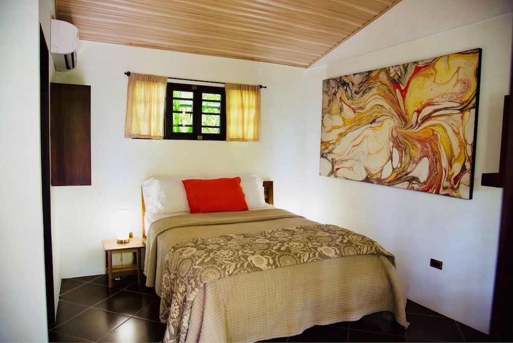 Deluxe Double Room, 1 Queen Bed, Pool View