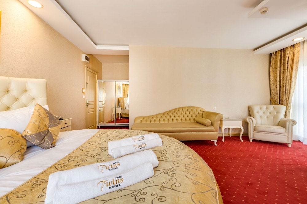 Deluxe Double Room photo 2
